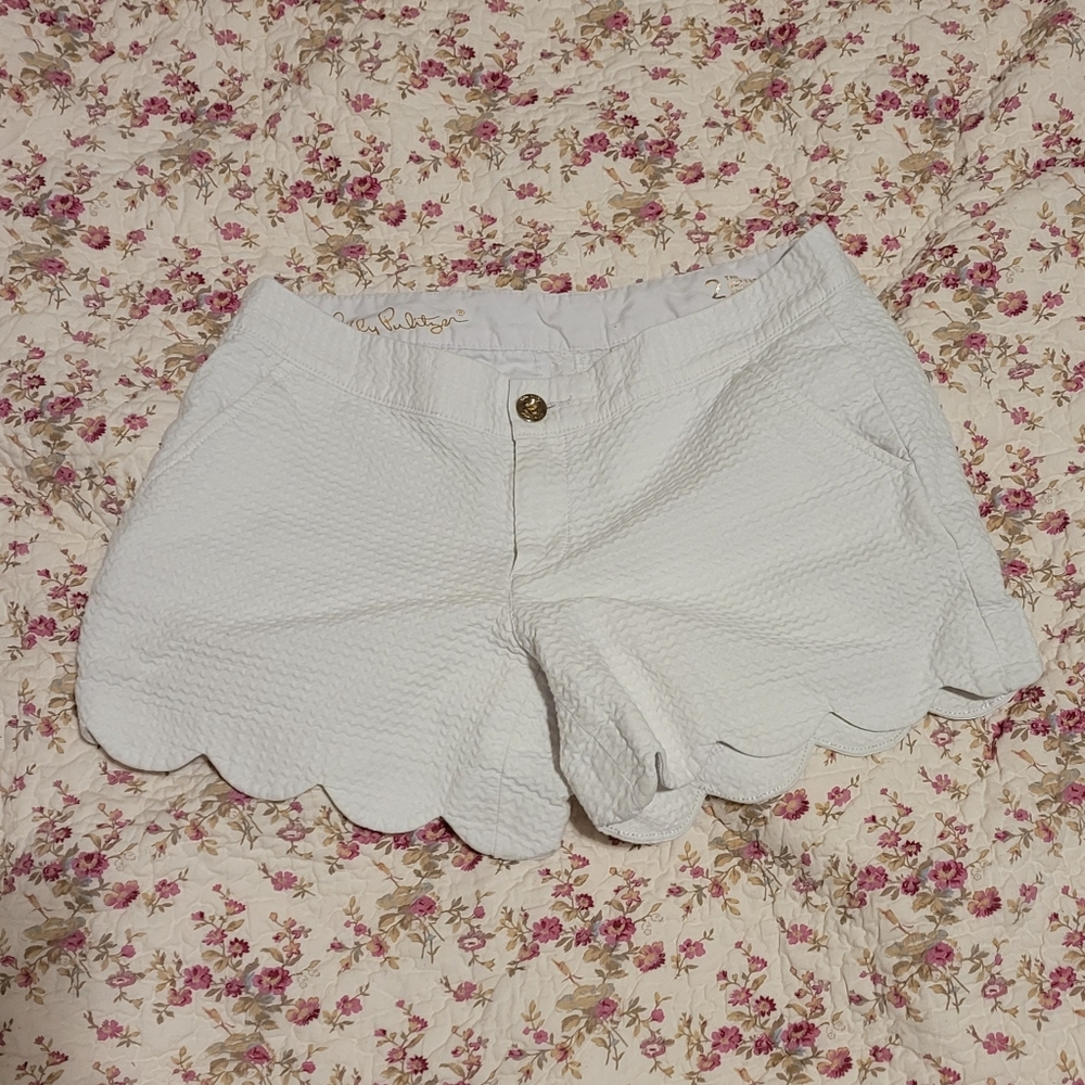 Lilly Pulitzer Buttercup Shorts 🤍